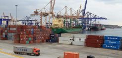 Σημαντική συμφωνία της JinkoSolar με την Cosco - Ο Πειραιάς γίνεται πύλη διανομής των φωτοβολταϊκών της εταιρείας σε Ευρώπη και Μέση Ανατολή