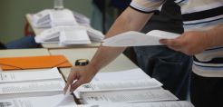 ΣΥΡΙΖΑ 37,5%, ΝΔ 25% δίνουν τα exit poll