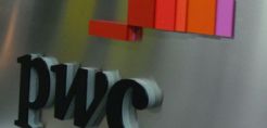 PwC: "Κύμα" εξαγορών σε ηλεκτρισμό και ΑΠΕ 