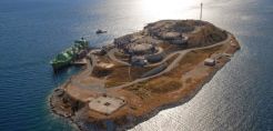 Να έχουν πρόσβαση και τα μικρότερα φορτία LNG στο νέο FSU της Ρεβυθούσας ζητούν οι "παίχτες" της αγοράς - Τα σχόλια από ΔΕΗ, ΔΕΠΑ και Elpedison