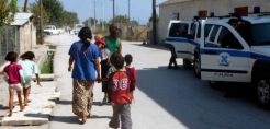 Στις προτεραιότητες της Περιφέρειας Αττικής η διευθέτηση του προβλήματος ηλεκτροδότησης του οικισμού Ρομά Μεγάρων