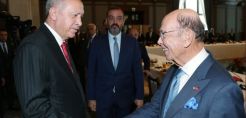 Επαφές Wilbur Ross σε Τουρκία για διεύρυνση εμπορίου και ενεργειακά