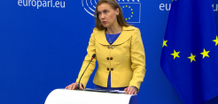 Παρουσίαση του Repower EU από την Κομισιόν: Τι προβλέπει το νέο σχέδιο της Ε.Ε. για μείωση των εισαγωγών ρωσικού αερίου κατά 2/3 φέτος - Φορολόγηση υπερκερδών στη νέα εργαλειοθήκη