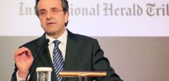 Σαμαράς: «Προ των πυλών η ανάκαμψη της οικονομίας»