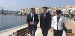 Στη Σύρο ο Κινέζος πρέσβης - Επισκέφτηκε τον υποσταθμό της διασύνδεση των Κυκλάδων