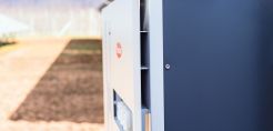 Fronius TAURO Tech Tip: Διπλό μπροστινό τοίχωμα – Ακόμα χαμηλότερη θερμοκρασία λειτουργίας στο εσωτερικό του Inverter