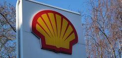 Shell: Αυξάνει μέρισμα και ξεκινά επαναγορές μετοχές για να αποκαταστήσει τη φήμη της