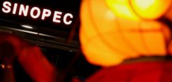 Κοντά σε συμφωνία 1,1 δισ. δολαρίων με τη Chevron για διυλιστήριο στην Ν. Αφρική η κινεζική Sinopec