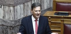 Σκυλακάκης: Τέλος τα φωτοβολταϊκά σε γη υψηλής παραγωγικότητας - Η αντιπολίτευση πίσω από τις αντιδράσεις κατά των ΑΠΕ