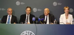 Θ. Σκυλακάκης: Στόχος μας η υλοποίηση της ενεργειακής μετάβασης – Καμία πολυτέλεια αδράνειας - Διαμορφώθηκε το κείμενο του νέου ΕΣΕΚ κατά το μήνα... υπηρεσίας του Π. Κάπρου