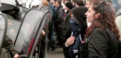 Επεισόδια ανάμεσα σε αστυνομικούς και διαδηλωτές για την εξόρυξη στις Σκουριές