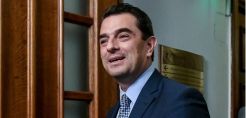 Σκρέκας: Ίδιες ή και χαμηλότερες οι τιμές ρεύματος τον Φεβρουάριο, σε σχέση με τον Ιανουάριο - Τέλη Μαρτίου οι πλατφόρμες για φωτοβολταϊκά στέγης και ηλιακούς θερμοσίφωνες
