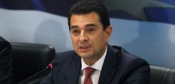 Συμφωνία Σκρέκα με θεσμούς για την πρόσβαση τρίτων στους λιγνίτες της ΔΕΗ - Διάθεση παραγωγής σε προμηθευτές χωρίς δημοπρασίες - Ξεκινάει market test