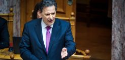 Σκυλακάκης: Οι τιμές ρεύματος θα είναι χαμηλότερες από ότι προβλέπει το ΕΣΕΚ - Ενεργειακή δημοκρατία σημαίνει καλές τιμές