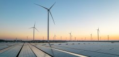 SolarPower Europe: Κάτω από τη «βάση» τα κράτη μέλη στην ενσωμάτωση της οδηγίας για τις ΑΠΕ - Στο 44% η Ελλάδα - Ποιες εκκρεμότητες παραμένουν για τη χώρα