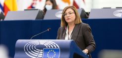 Μ.Σέφκοβιτς προς Μ.Σπυράκη για τιμές ενέργειας στο Ευρωκοινοβούλιο: Να αναπτύξουν τα κράτη-μέλη την εργαλειοθήκη στο έπακρο