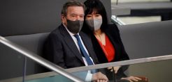 Γερμανία: Το SPD διαγράφει τον Γκέρχαρντ Σρέντερ από τον κατάλογο με τους "μεγάλους σοσιαλδημοκράτες"