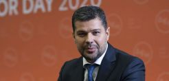 Συνεχίζουμε να αλλάζουμε, συνεχίζουμε να αισιοδοξούμε