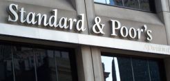 Απειλεί με υποβάθμιση όλη την ευρωζώνη η Standard &amp; Poor's