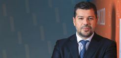 ΔΕΗ: Στα 0,8 δισ. το EBITDA α' τριμήνου, καθ' οδόν προς τον ετήσιο στόχο - Τα 7,2 GW έφτασε η εγκατεστημένη ισχύς ΑΠΕ με 6,7 GW προς ολοκλήρωση