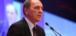 Σταθάκης: Η ΔΕΗ θα επιβιώσει, με το 50% του ενεργειακού μας συστήματος - Την κατάλληλη στιγμή τα νέα ομόλογα