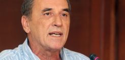 Σταθάκης: "Όχι" στην πώληση της ΔΕΠΑ