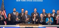 Το καμπανάκι της Wall Street χτύπησε ο Σταθάκης