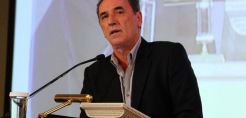 Σταθάκης: Δεν τίθεται θέμα "μικρής ΔΕΗ", δεν θέλουμε να πέσει η ΔΕΗ κάτω από το 50% στον τομέα της παραγωγής