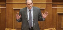 Σταθάκης: Ετοιμάζονται νομοθετικές παρεμβάσεις για τα “φέσια” στη ΔΕΗ 