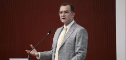 Παπαθανασίου: Κορεσμός του δικτύου του 2025 αν δε ληφθούν μέτρα - Ανάγκη για νέα σχήματα στήριξης των ΑΠΕ