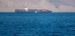 Το Ιράν κλείνει προσωρινά τα Στενά του Ορμούζ για στρατιωτικές ασκήσεις