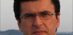 Όταν η κλεπτοκρατία απειλεί με "πατριωτικές" κορόνες... 