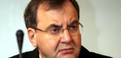 Επίθεση μελών της Χρυσής Αυγής κατά του Δημήτρη Στρατούλη