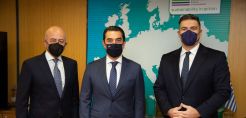 Συνάντηση Σκρέκα με την Διοίκηση της ΔΕΠΑ Εμπορίας - Ξιφαράς: Ισχυρή καθετοποιημένη επιχείρηση που ηγείται στην προσπάθεια για σταθερές τιμές