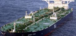 Reuters: Ασφαλιστικές διακόπουν την κάλυψη τάνκερ που αποθηκεύουν ιρανικό πετρέλαιο 