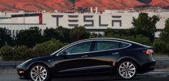 Tesla: Από το Palo Alto στην... Αγία Παρασκευή