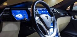 Tesla Greece: Ποιοι την ξέχασαν, πως στελεχώνεται, πως προχωράει
