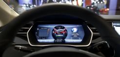 Tesla: Η κατάκτηση του μέλλοντος θέλει χρόνο