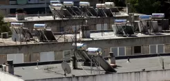 Έσπασαν όλα τα κοντέρ οι αιτήσεις για τους ηλιακούς θερμοσίφωνες που έφτασαν τις 170.000