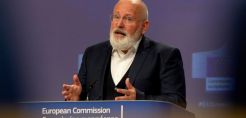 Τίμερμανς: Μέσα στο φθινόπωρο ο νέος στόχος εκπομπών ρύπων για το 2030 και οι πολιτικές για αναβαθμίσεις κτηρίων και υπεράκτια ενέργεια