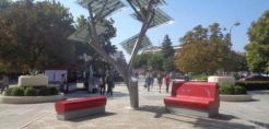 Φωτοβολταϊκό δέντρο στα Τρίκαλα για την Ευρωπαϊκή Εβδομάδα Κινητικότητας