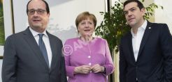 Τριμερής Τσίπρα - Μέρκελ - Ολάντ πριν από τη Σύνοδο