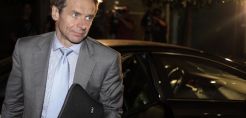 Ασφυκτικές πιέσεις από τρόικα για τις ιδιωτικοποιήσεις