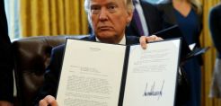 Σκιές πάνω από την απόφαση του Τραμπ για τον Dakota Access