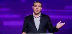 Ο ΣΥΡΙΖΑ παρουσίασε τις προτάσεις για ενέργεια-περιβάλλον - Το 50% των αδειών ΑΠΕ σε κοινότητες, νοικοκυριά, μικρομεσαίους και αγρότες