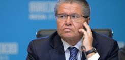 Για ψευδομαρτυρία κατηγορεί τον CEO της Rosneft ο διωκόμενος πρώην Υπ.Οικ. της Ρωσίας