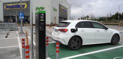 Στρατηγική συνεργασία Blink Charging Hellas - Praktiker Hellas - Globalsat για σταθμούς φόρτισης