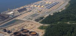 Gazprom: Με 741 εκατ. δολάρια από την VEB προχωράει το νέο έργο LNG στη Βαλτική Θάλασσα