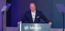 Metlen: Ιστορικό ρεκόρ κύκλου εργασιών, σε επίπεδο α’ εξάμηνου, και υψηλή κερδοφορία στις δραστηριότητες ΑΠΕ και ηλεκτρισμού