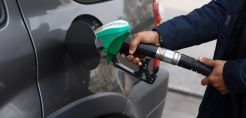 Κομισιόν: Συμμόρφωση της Ελλάδας με τους κανόνες για τη φορολογία των αυτοκινήτων